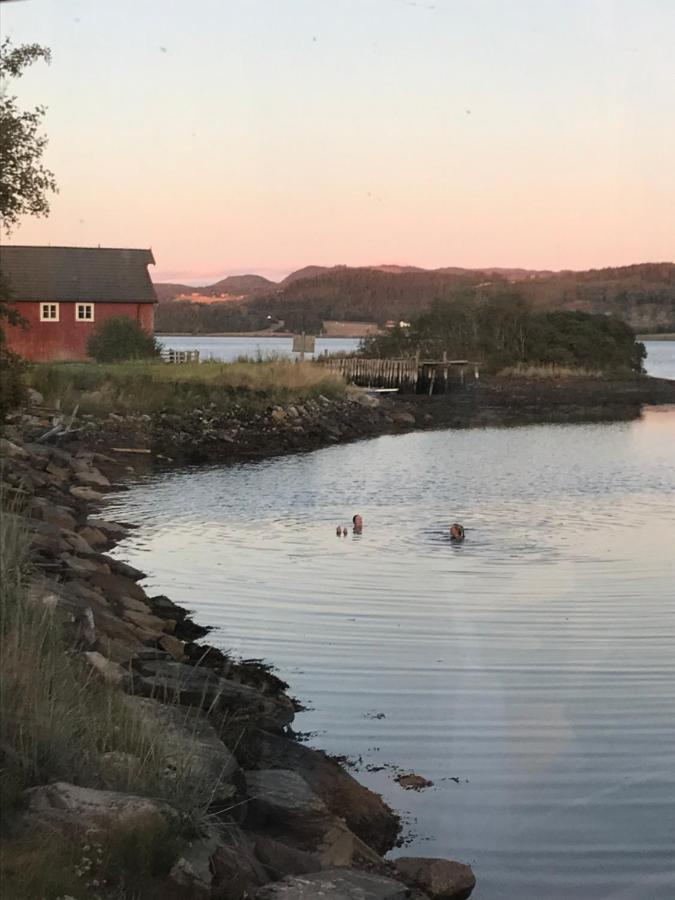 Saga, Et Unikt, Sjarmerende Badehotell Med Fa Rom, Sauna Og Badebrygge - Inderoy Straumen (Nord-Trondelag) Exterior foto
