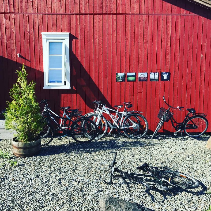 Saga, Et Unikt, Sjarmerende Badehotell Med Fa Rom, Sauna Og Badebrygge - Inderoy Straumen (Nord-Trondelag) Exterior foto